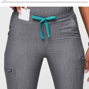 FIGS Technical Collection Graphite Gray Yola Scrub Pants Women's Size S/T